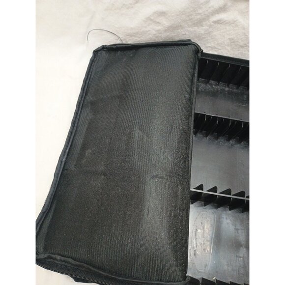 1990s Case Logic 30 Cassette Tape Carrying Case Bag Adjustable Strap Vintage EUC - Picture 7 of 8